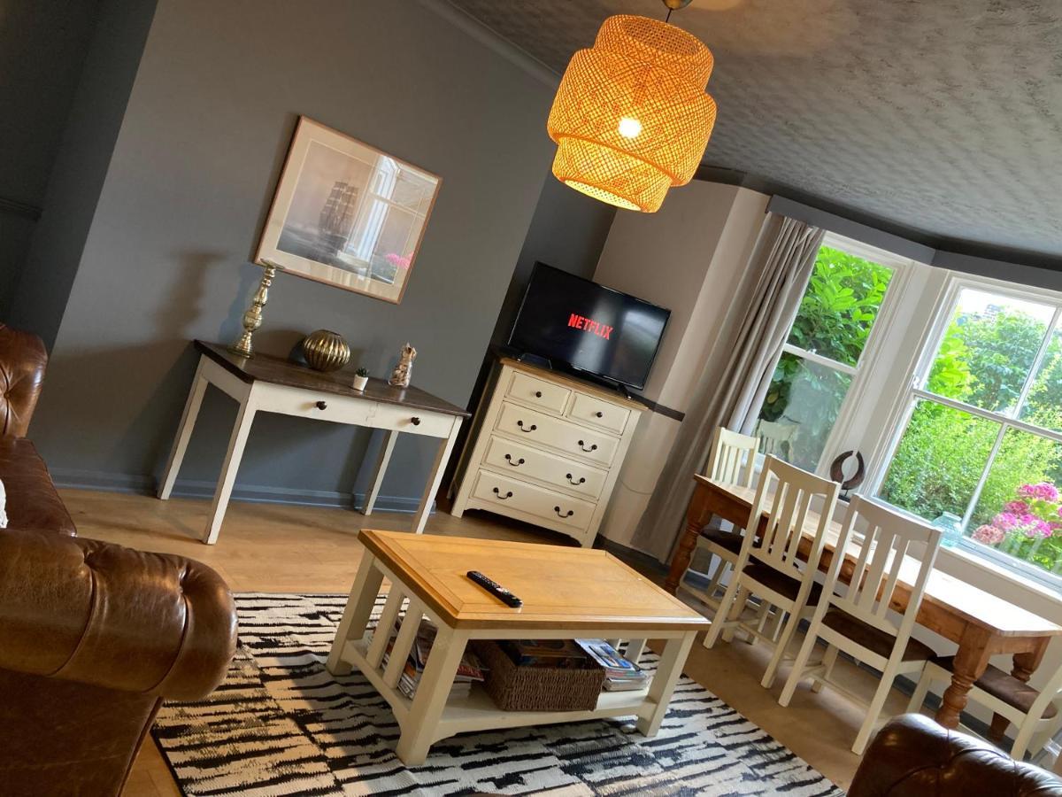 Seafolly With Optional Private Hot Tub - Holiday Home Apartment South Bay Scarborough Kültér fotó